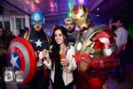 photo souvenir animation en costume captain america et iron man