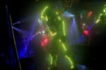 performer costume led sur scène en Mayenne 53